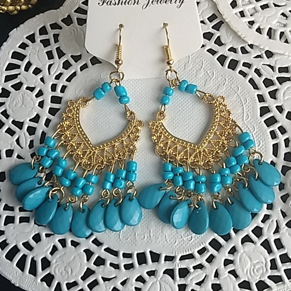 Beaded dangle alloy frame earrings - Picture 2 of 8